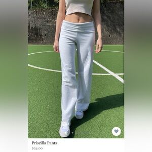 Brandy Melville Priscilla Yoga Pants